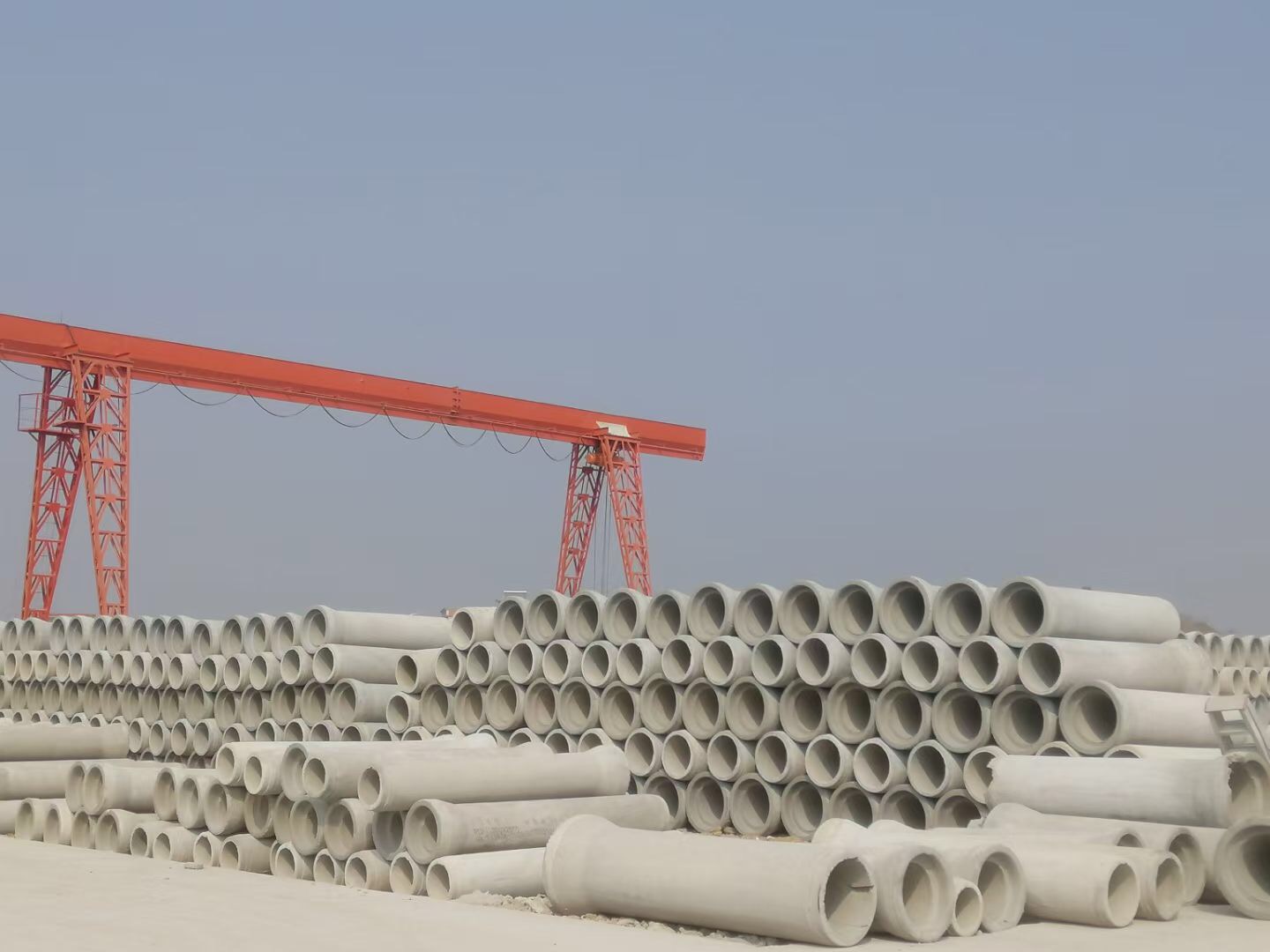 廣州番禹無(wú)砂水泥管首選華堅(jiān),價(jià)格低,品質(zhì)好,發(fā)貨快