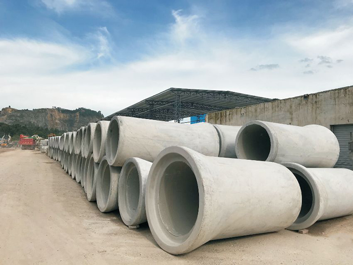 佛山順德水泥管道認準廣東華堅水泥制品,強度高,耐腐蝕,質(zhì)量可靠